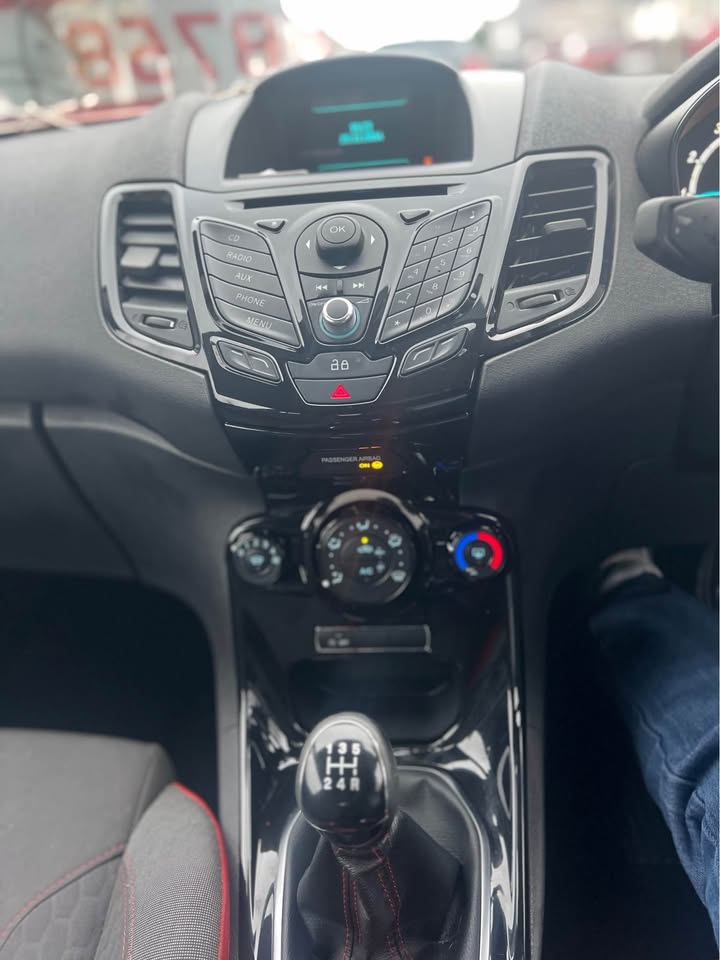 
								Ford Fiesta 2014 – Z-Tech 1.0 EcoBoost (S-Line) full									