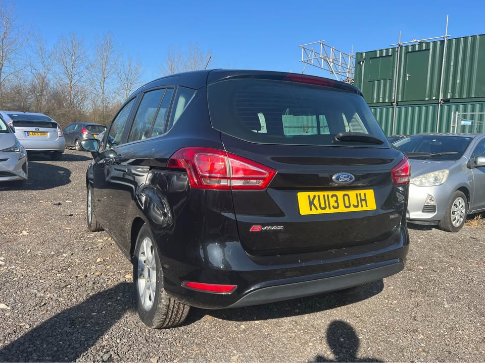 
								Ford B-Max full									