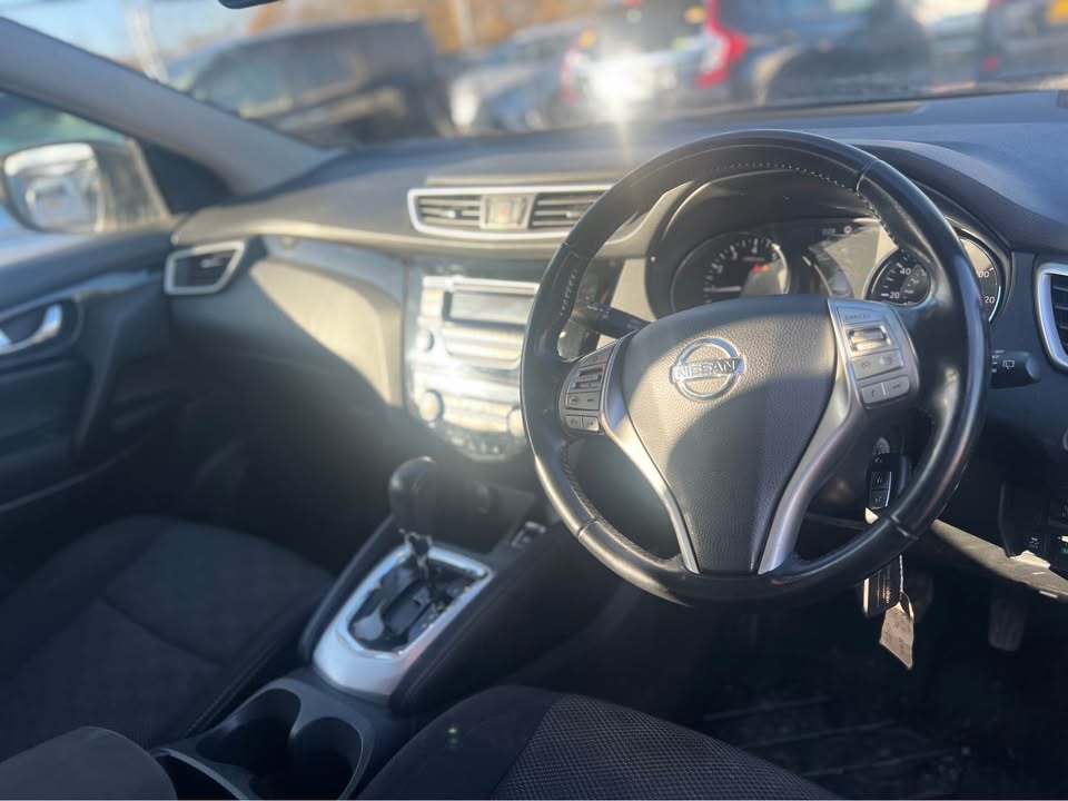 
								Nissan Qashqai 2015 full									