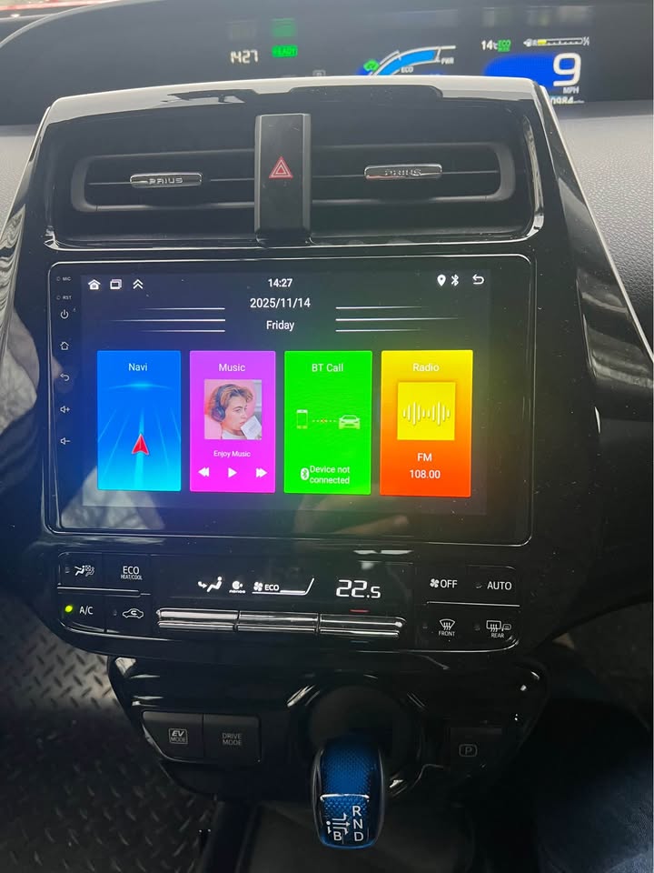 
								Toyota Prius 2020 full									