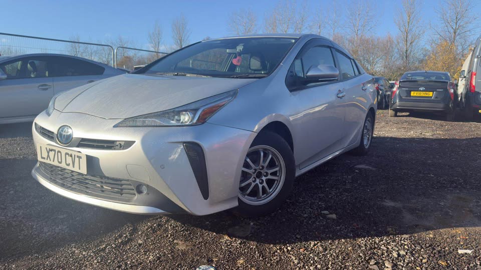 
								Toyota Prius 2020 full									