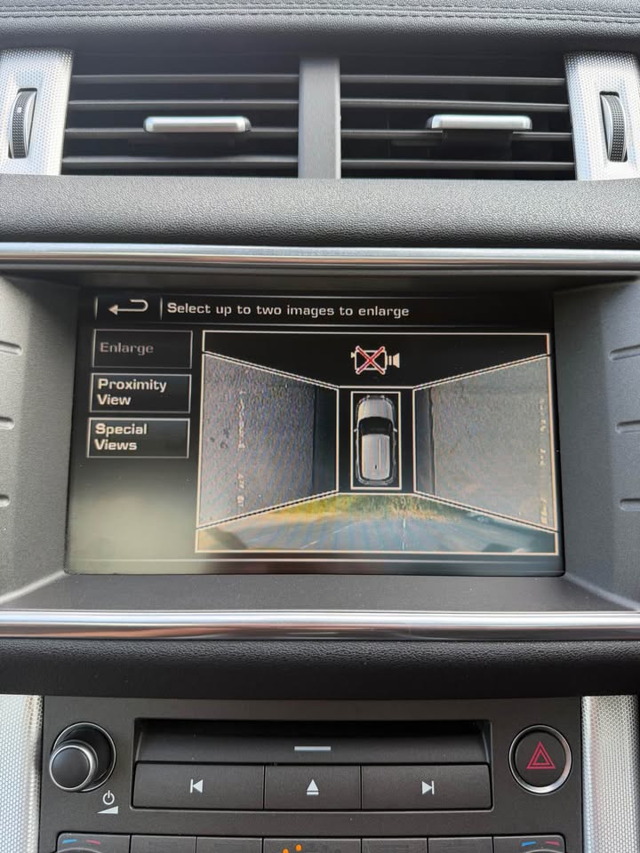 
								2016 Land Rover Range Rover Evoque full									