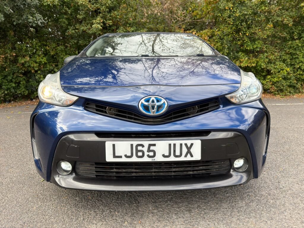Prius plus 5 seater