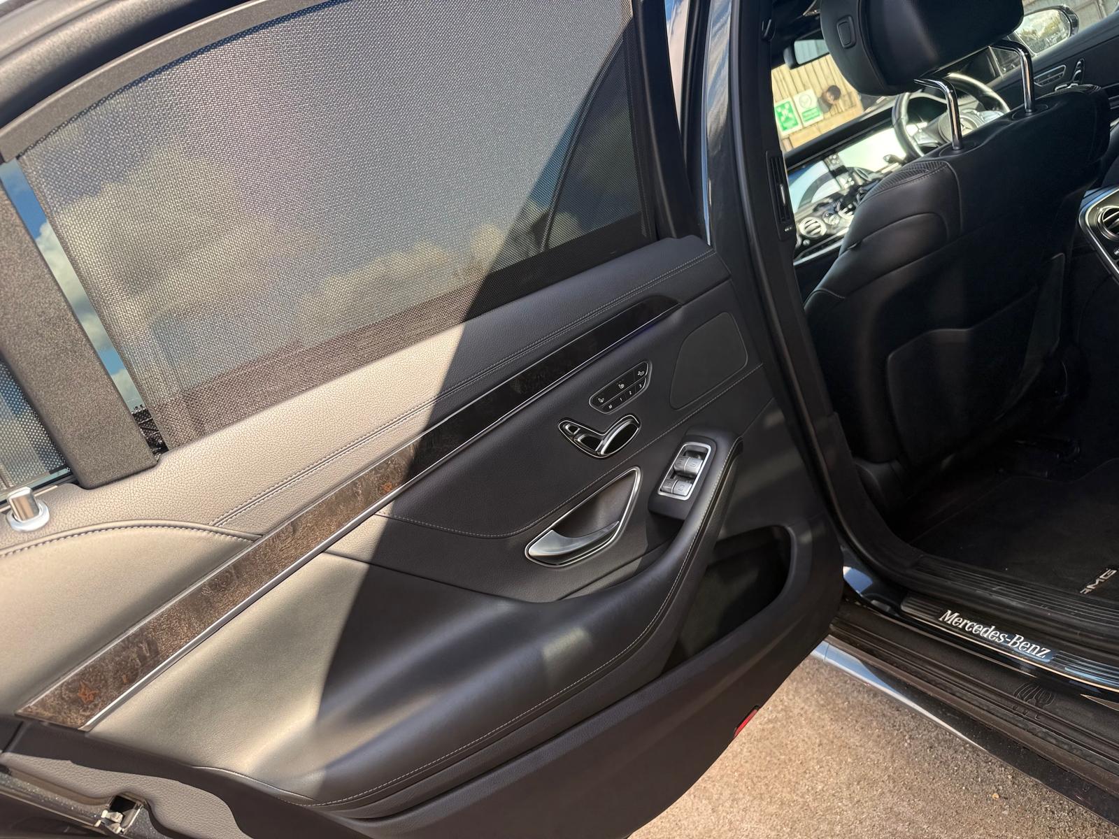
								Mercedes-Benz S-Class S 350 d AMG Line L Executive Premium full									