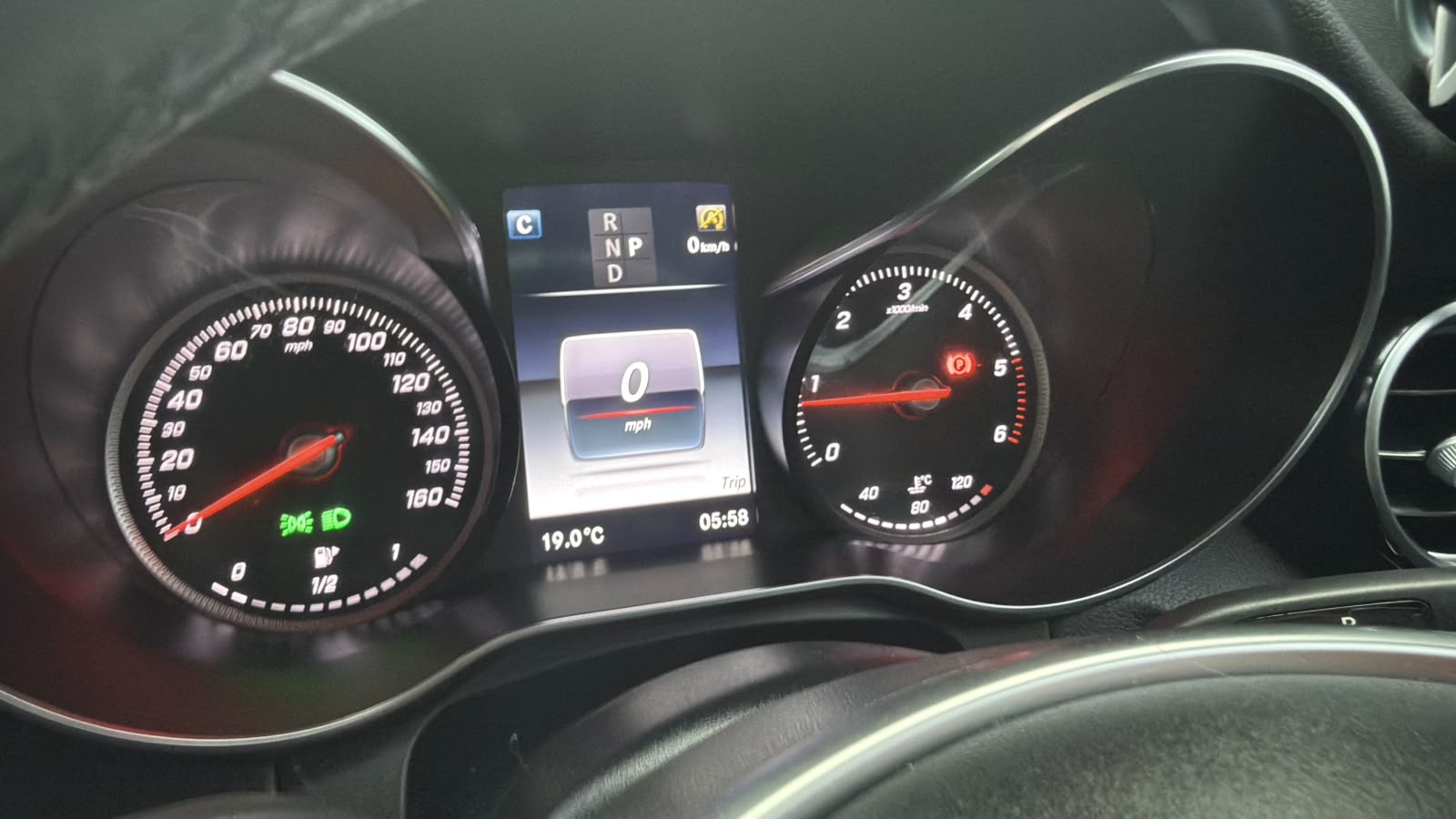 
								Mercedes Glc full									