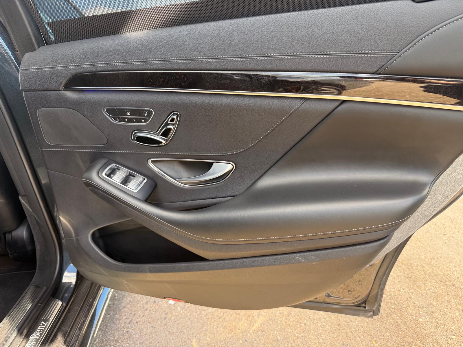 
								Mercedes-Benz S-Class S 350 d AMG Line L Executive Premium full									