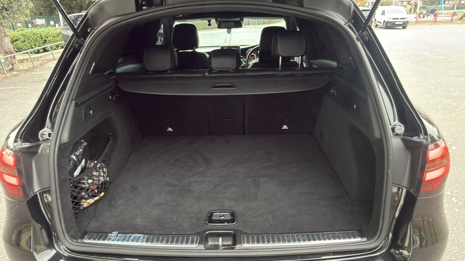 
								Mercedes Glc full									