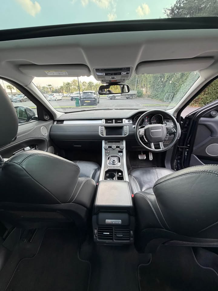 
								2016 Land Rover Range Rover Evoque full									