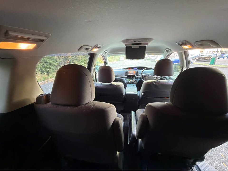 
								2013 Toyota Estima full									