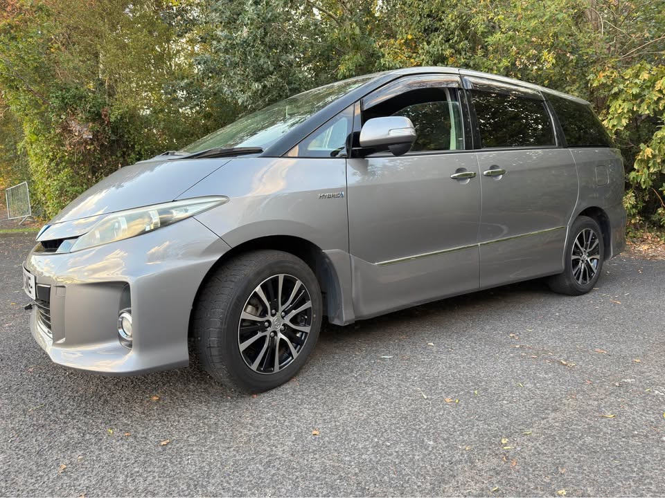 
								2013 Toyota Estima full									