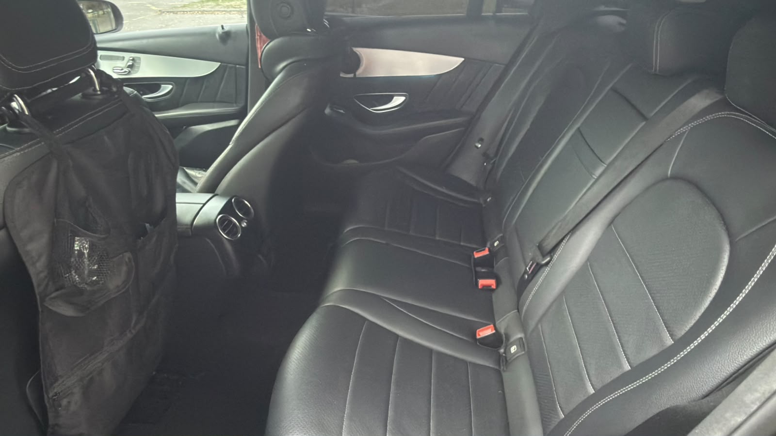 
								Mercedes Glc full									