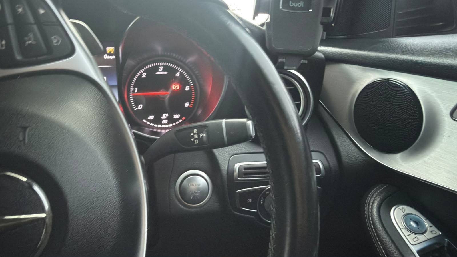 
								Mercedes Glc full									