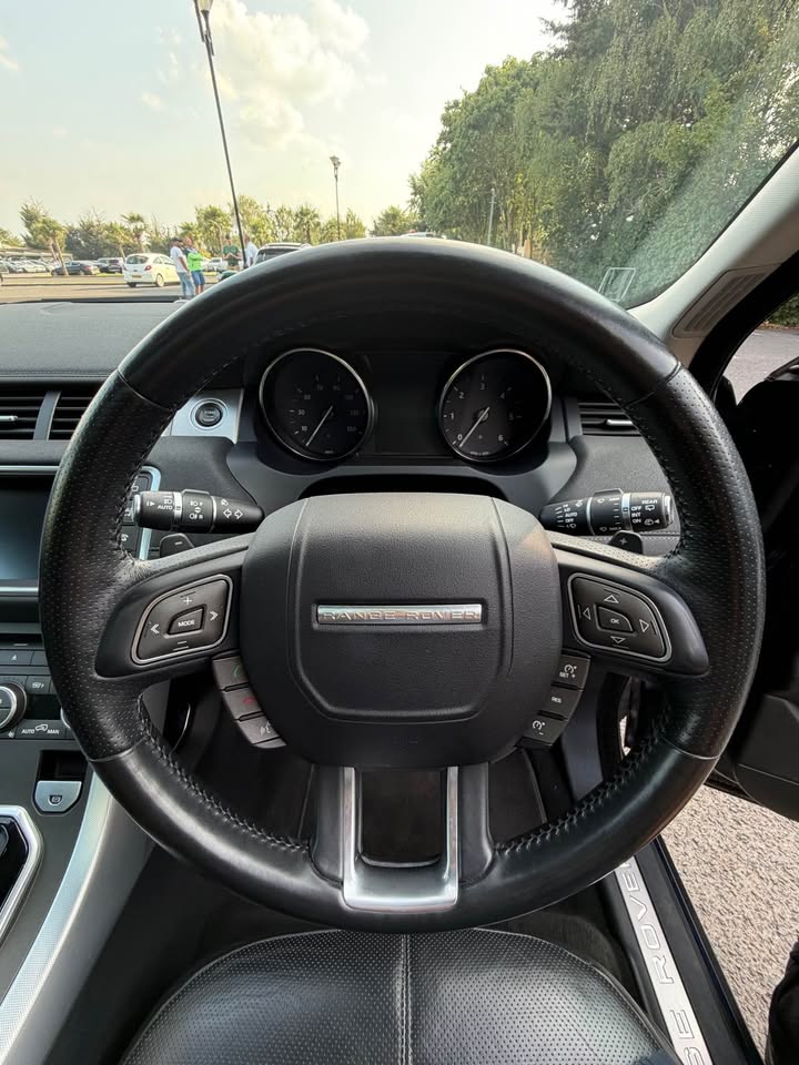 
								2016 Land Rover Range Rover Evoque full									