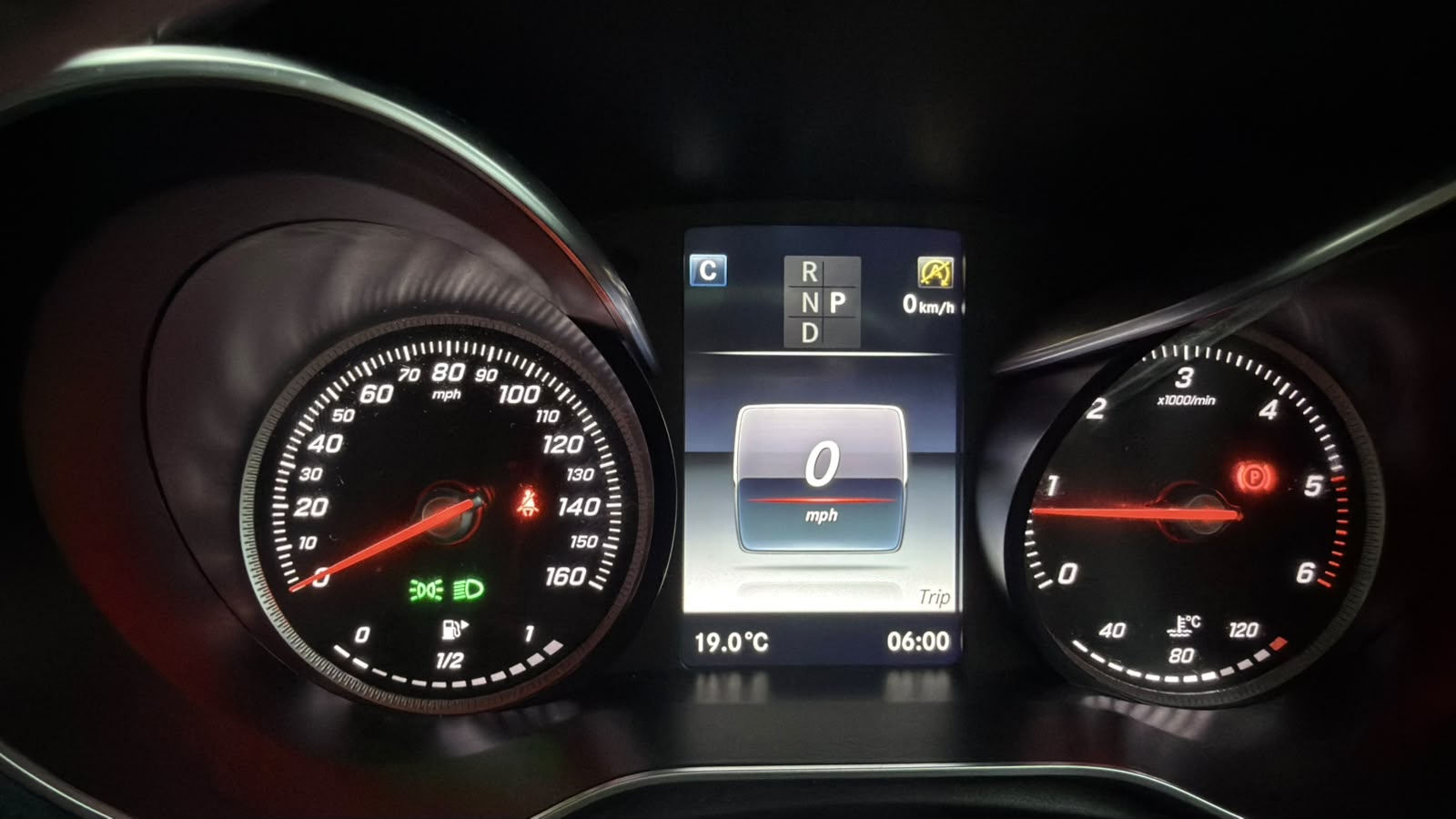 
								Mercedes Glc full									