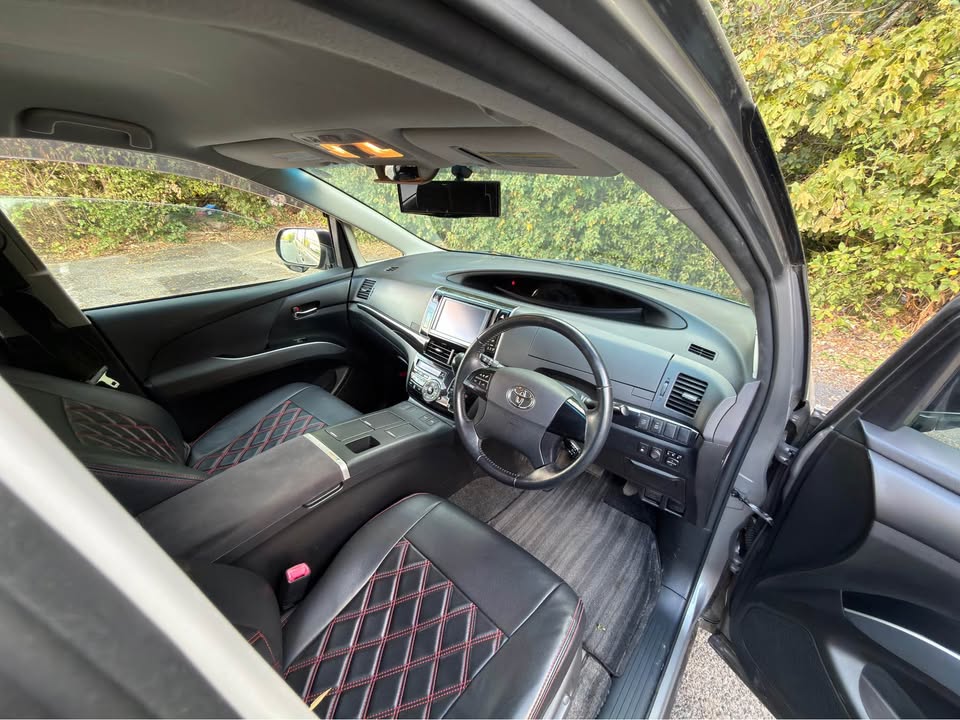 
								2013 Toyota Estima full									
