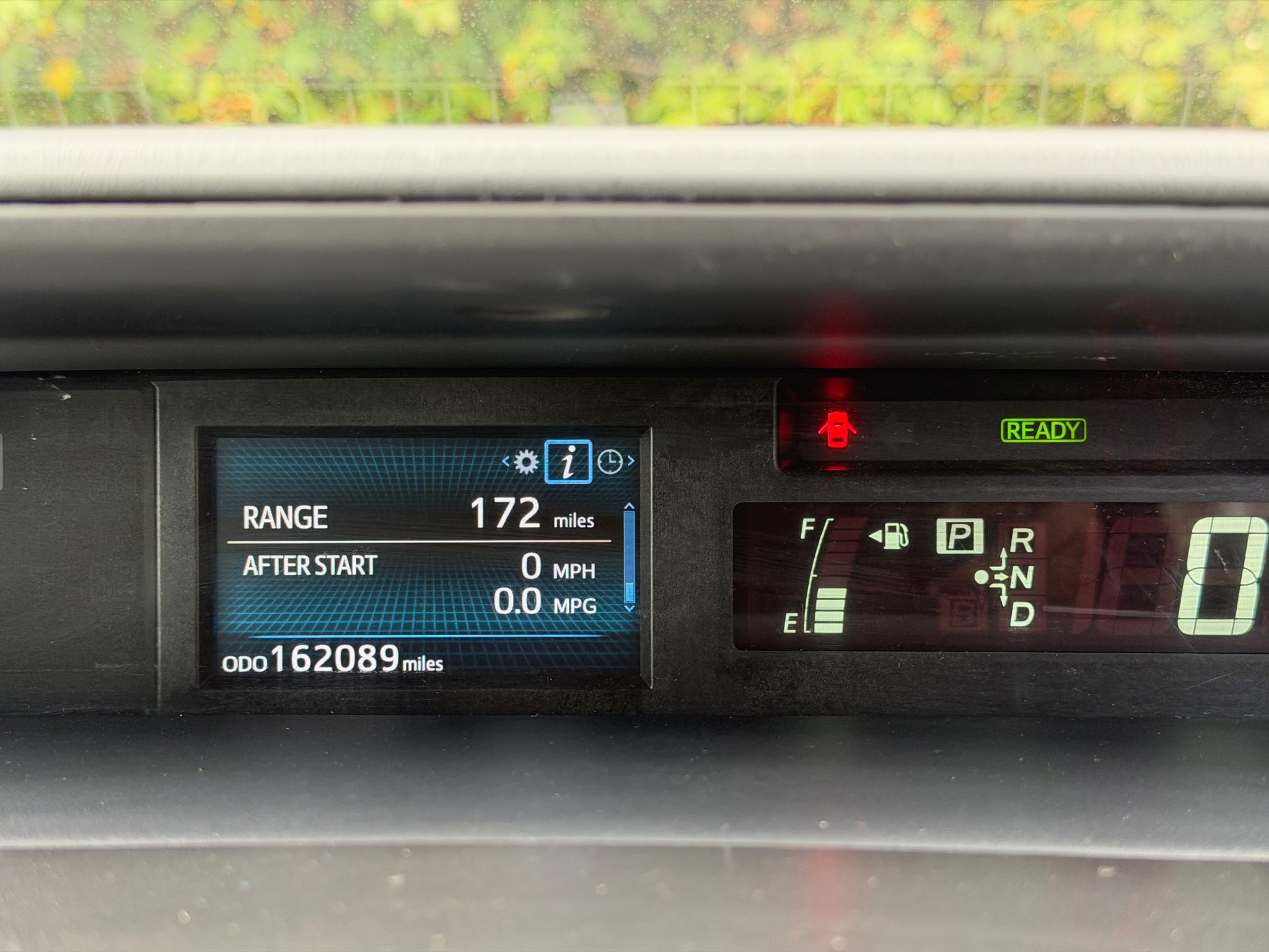 
								Prius plus 5 seater full									