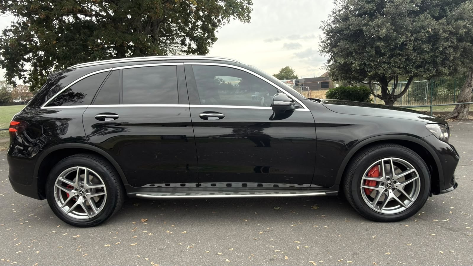 
								Mercedes Glc full									
