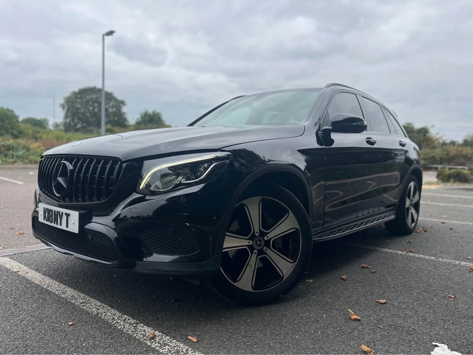 
								Mercedes-Benz GLC Urban Edition full									