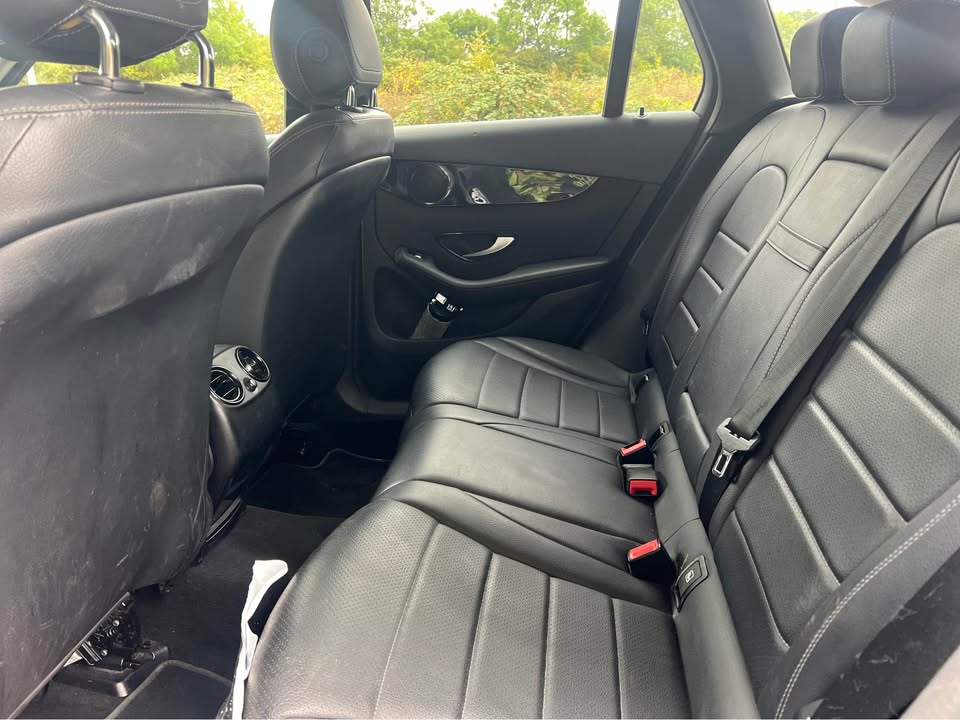 
								Mercedes-Benz GLC Urban Edition full									