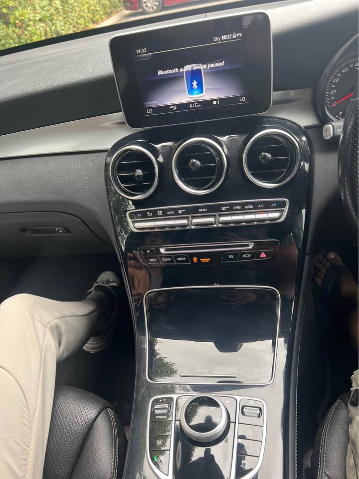 
								Mercedes-Benz GLC Urban Edition full									