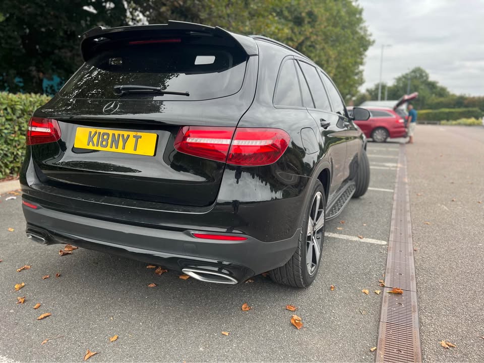 
								Mercedes-Benz GLC Urban Edition full									