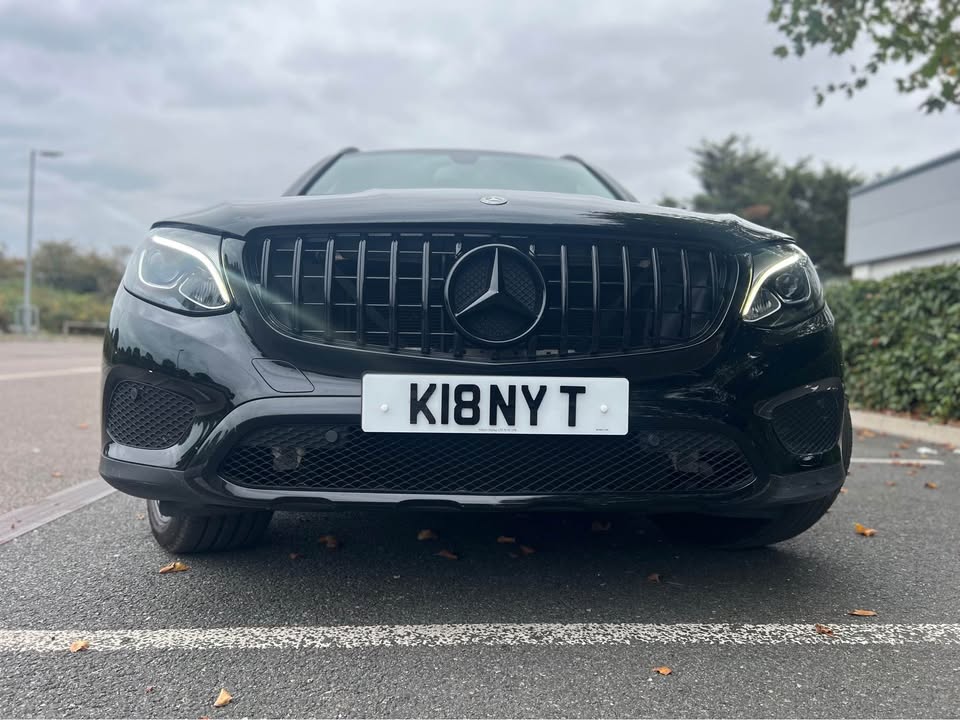 
								Mercedes-Benz GLC Urban Edition full									